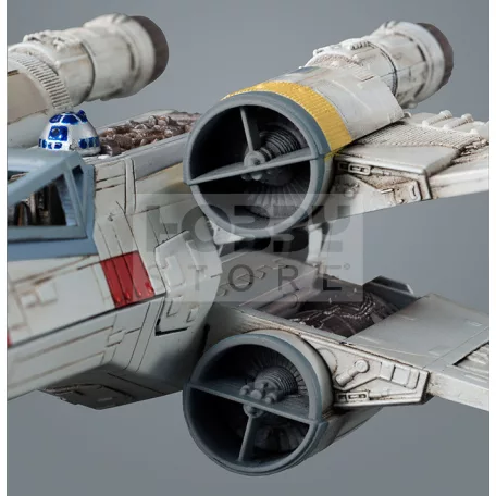 Revell Star Wars Bandai X-Wing Starfighter 1:72 űrhajó makett 01200R