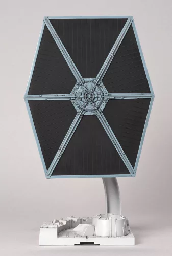 Revell TIE Fighter – 1:72 űrhajó makett