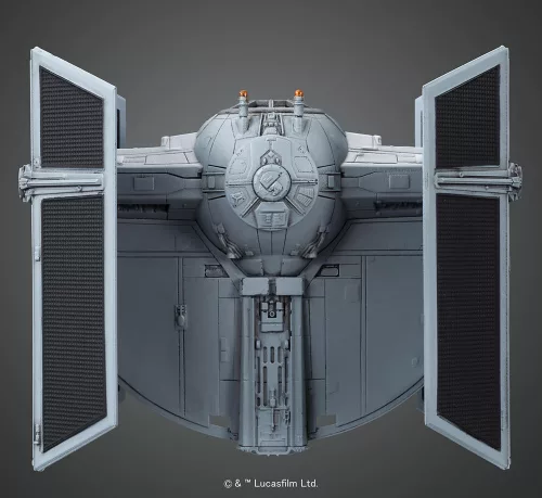 Revell BANDAI TIE Advanced – 1:72 űrhajó makett