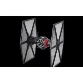   Revell BANDAI First Order Special Forces TIE Fighter – 1:72 űrhajó makett