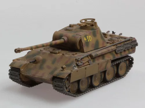 Revell PzKpfw V "Panther" Ausf.G – 1:72 harckocsi makett
