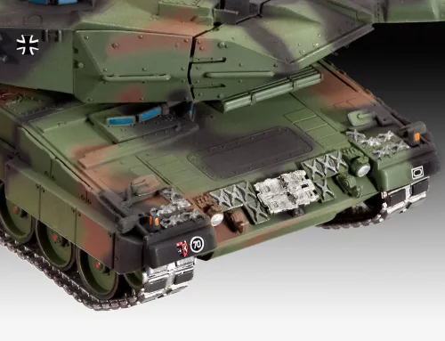 Revell Leopard 2A6/A6M – 1:72 harckocsi makett