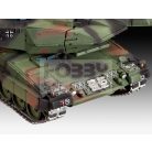 Revell Leopard 2 A6/A6M 1:72 harcjármű makett 03180R