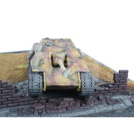 Revell - Sd.Kfz.173 Jagdpanther 1:76 harcjármű makett 03232R