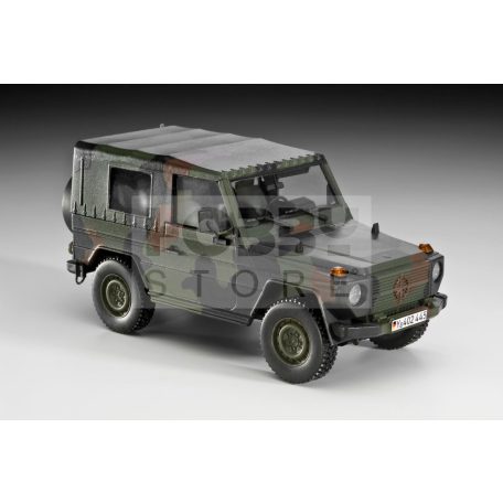 Revell Lkw gl leicht Wolf 1:35 harcjármű makett 03277R
