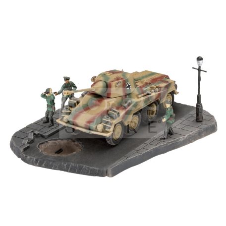 Revell Sd.Kfz. 234/2 Puma 1:76 harcjármű makett 03288R