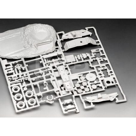 Revell Humber Mk.II 1:76 harcjármű makett 03289R