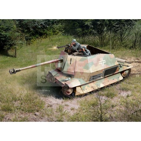Revell Marder I on FCM 36 base 1:35 harcjármű makett 03292R