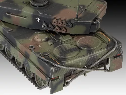 Revell SLT 50-3 "Elefant" + Leopard 2A4 – 1:72 katonai járműszállító és harckocsi makett szett