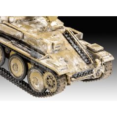   Revell Sturmpanzer 38(t) Grille Ausf. M harcjármű makett 1:72 03315R