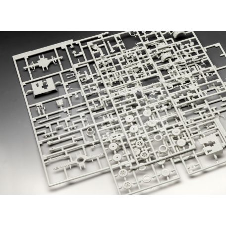 Revell 88 cm Flak 37 + Sd.Anh.202 1:72 harcjármű makett 03325R