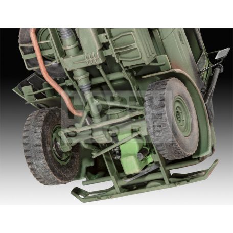 Revell Unimog 2T milgl 1:35 harcjármű makett 03337R