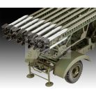 Revell BM-13-16 a WOT 8-on 1:35 harcjármű makett 03338R