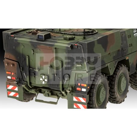 Revell GTK Boxer GTFz 1:35 harcjármű makett 03343R