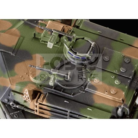 Revell M1A1 AIM(SA)/ M1A2 Abrams 1:72 harcjármű makett 03346R