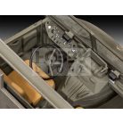 Revell Unimog 404 S 1:35 harcjármű makett 03348R