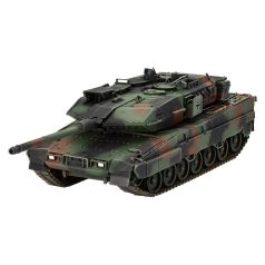 Revell Leopard 2A7V 1:72 harcjármű makett 03355R