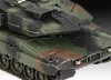 Revell Leopard 2 A7V – 1:72 harckocsi makett