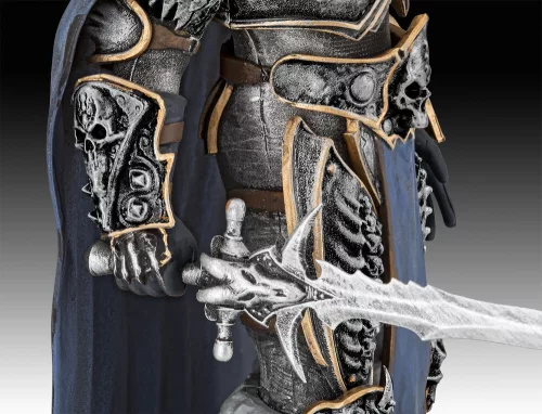 Revell World of Warcraft The Lich King – 1:16 figura makett