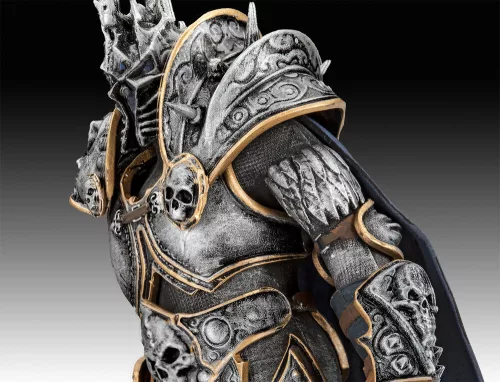 Revell World of Warcraft The Lich King – 1:16 figura makett