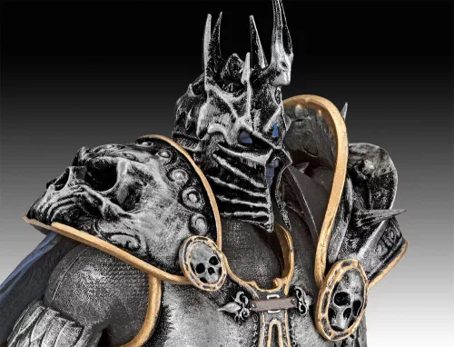 Revell World of Warcraft The Lich King – 1:16 figura makett