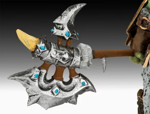 Revell World of Warcraft The Orc Thrall – 1:16 figura makett