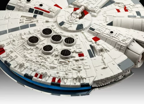 Revell Millennium Falcon – 1:241 űrhajó makett