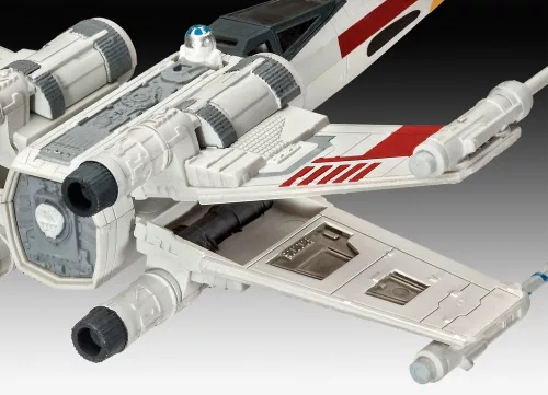 Revell X-wing Fighter – 1:112 űrhajó makett