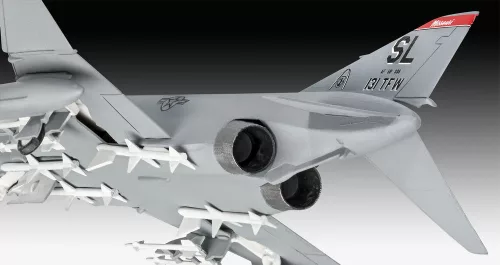 Revell F-4 Phantom – 1:72 repülőgép makett
