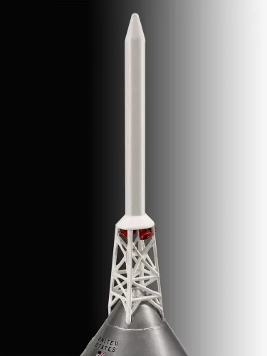 Revell Apollo 11 Saturn V Rocket – 1:96 űreszköz makett
