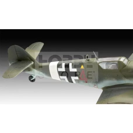 Revell Combat Set Bf109G-10 & Spitfire Mk.V 1:72 repülő makett 03710R