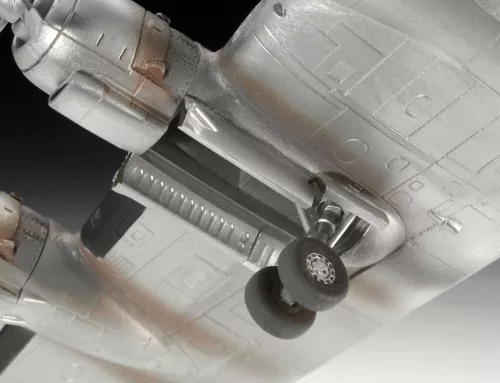 Revell Lockheed L-1049G Super Constellation – 1:144 repülőgép makett