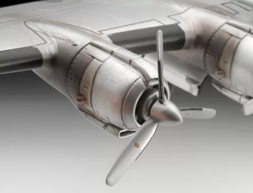 Revell Lockheed L-1049G Super Constellation – 1:144 repülőgép makett