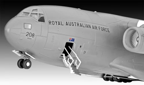 Revell Boeing C-17A Globemaster III – 1:144 repülőgép makett
