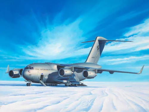 Revell Boeing C-17A Globemaster III – 1:144 repülőgép makett