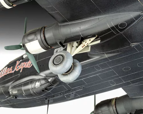 Revell Junkers Ju290A-5/7 “Seeadler” – 1:72 repülőgép makett