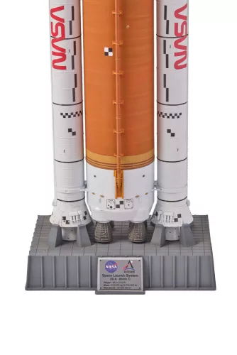 Revell NASA Artemis Space Launch System (SLS) – 1:144 űreszköz makett