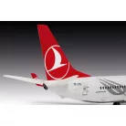 Revell Boeing 737-800 "Turkish Airlines" 1:144 repülő makett 03772R