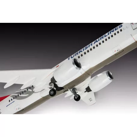 Revell Boeing 737-800 "Turkish Airlines" 1:144 repülő makett 03772R