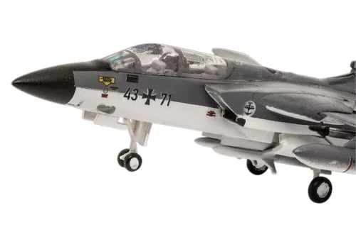 Revell Panavia Tornado IDS/GR.1 – 1:144 repülőgép makett