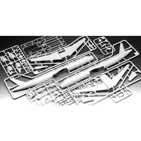 Revell Airbus A321-200 Condor repülőgép makett 03788R