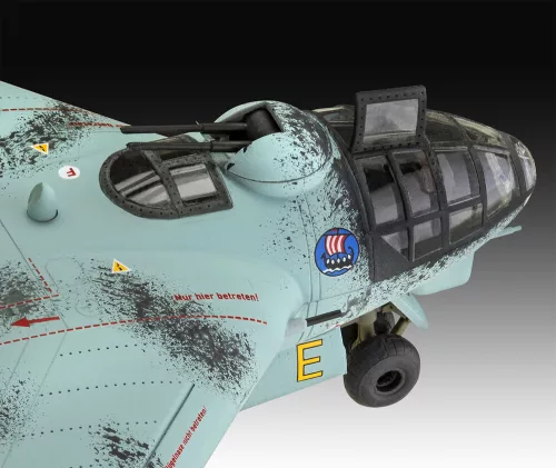 Revell P-Series - AR555 – 1:72 repülőgép makett