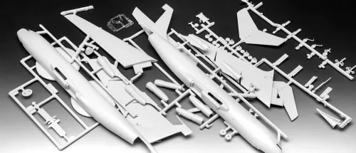 Revell Boeing E-3A – 1:144 repülőgép makett