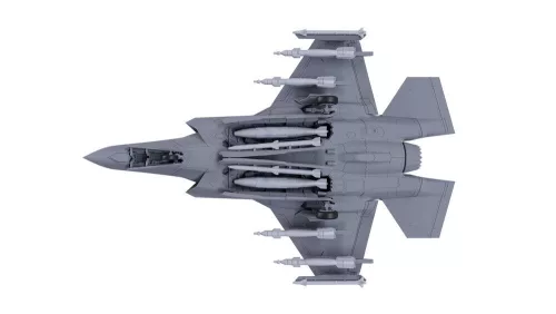 Revell F-35A – 1:72 repülőgép makett