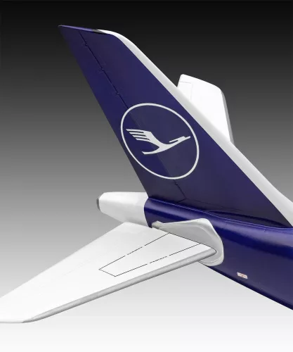 Revell A340-300 Lufthansa New Livery – 1:144 repülőgép makett