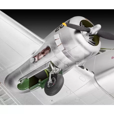 Revell Beechcraft Model 18 1:48 repülő makett 03811R