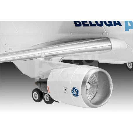 Revell Airbus A300-600ST Beluga 1:144 repülő makett 03817R