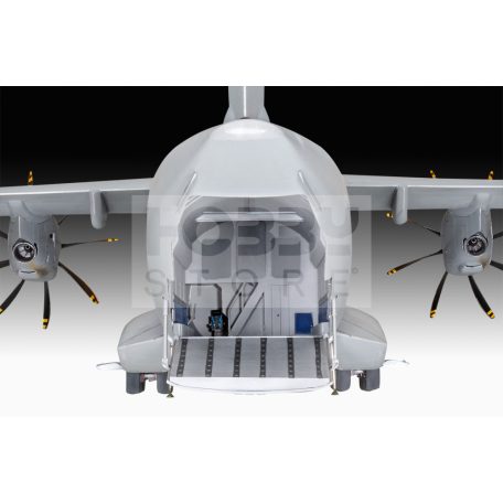 Revell Airbus A400M Atlas RAF 1:72 repülő makett 03822R