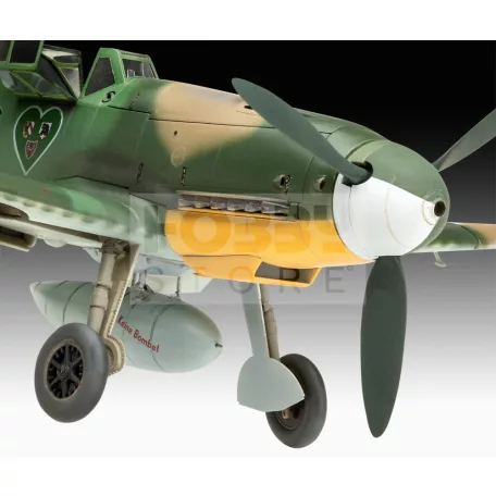 Revell Messerschmitt Bf109G-2/4 1:32 repülő makett 03829R