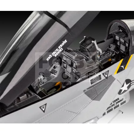 Revell F/A18F Super Hornet 1:72 repülő makett 03834R
